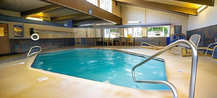 温哥华红狮套房酒店(Red Lion Inn & Suites Vancouver)图片