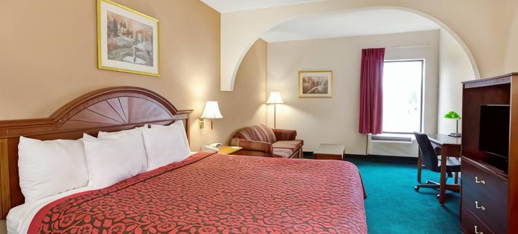 路易斯维尔西南戴斯套房酒店(Days Inn & Suites by Wyndham Louisville SW)图片