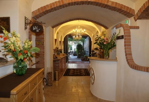 Gasthof Lend-Platzl Hotel Overview