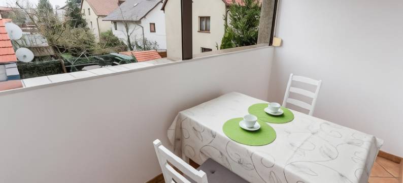 灰色房子度假屋(Grey House)图片