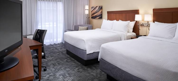 底特律-迪尔伯恩万怡酒店(Courtyard Detroit Dearborn)图片