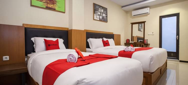 加兰丁香玛琅红多兹高级酒店(RedDoorz Premium @ Jalan Cengkeh Malang)图片