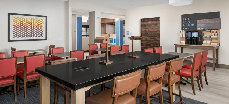 智选假日套房酒店普亚勒普(塔科马区)(Holiday Inn Express & Suites Puyallup (Tacoma Area))图片