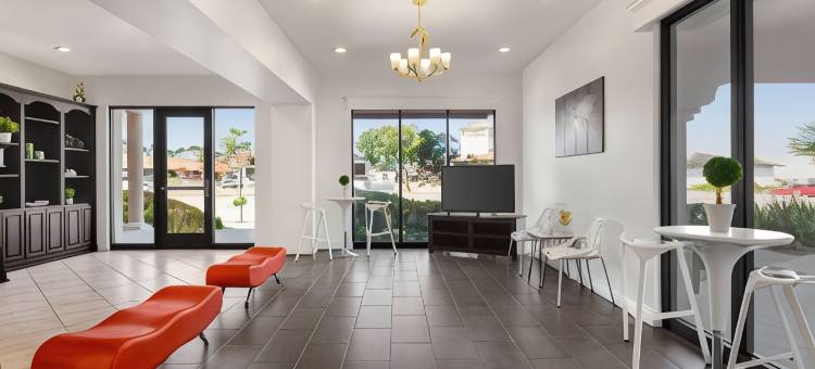 海滨华美达酒店(Ramada by Wyndham Marina)图片