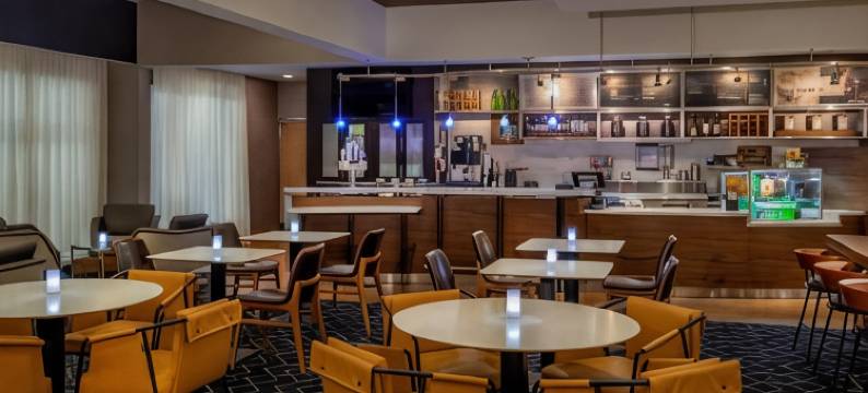 波士顿安多弗万怡酒店(Courtyard Boston Andover)图片