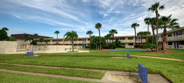 可可比奇海滩6号汽车旅馆(Motel 6 Cocoa Beach, FL)图片