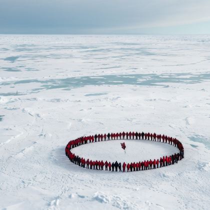 北极点+巴黎+朗伊尔城18日跟团游