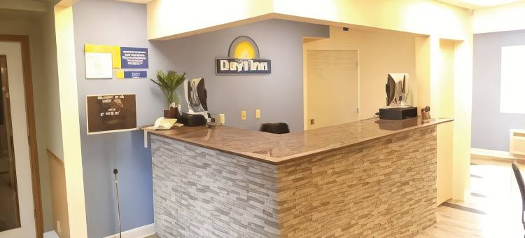 爱荷华城地区/西布兰奇戴斯酒店(Days Inn by Wyndham West Branch Iowa City Area)图片