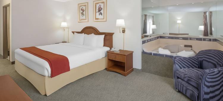 弗里波特温德姆呗盟套房酒店(Baymont by Wyndham Freeport)图片