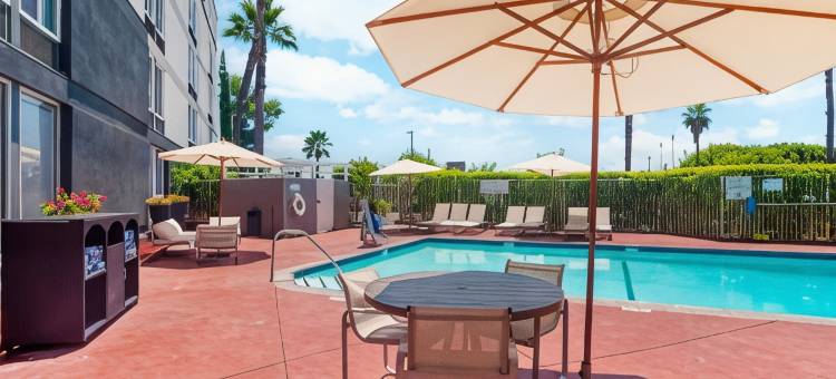 贝斯特韦斯特优质商务优质酒店(Best Western Plus Commerce Hotel)图片