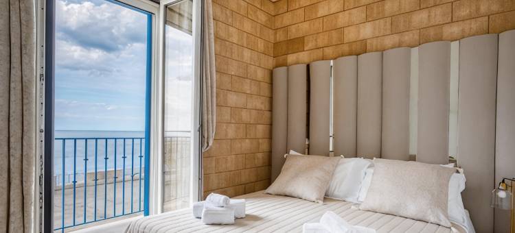阿尔塔马雷亚家庭旅馆-豪华海景套房(Altamarea Rooms - Luxury Seaview Suites)图片