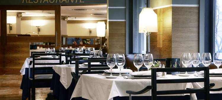 潘普洛纳特雷斯雷耶斯酒店(Hotel Tres Reyes Pamplona)图片