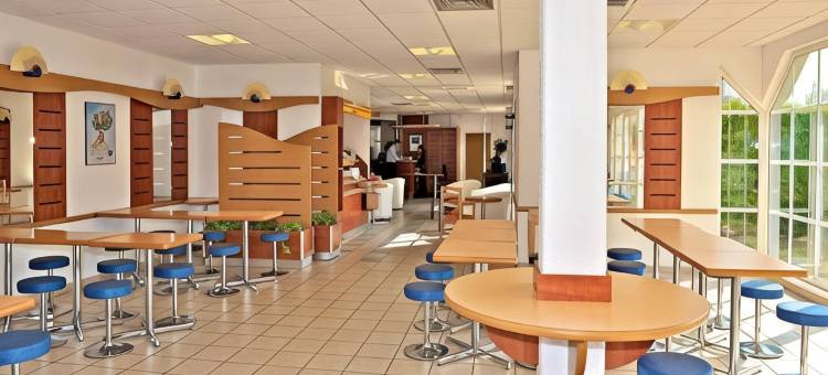 斯特拉斯堡南宜必思快捷 Illkirch 盖斯波尔塞姆酒店(Ibis Budget Strasbourg Sud Illkirch Geispolsheim)图片