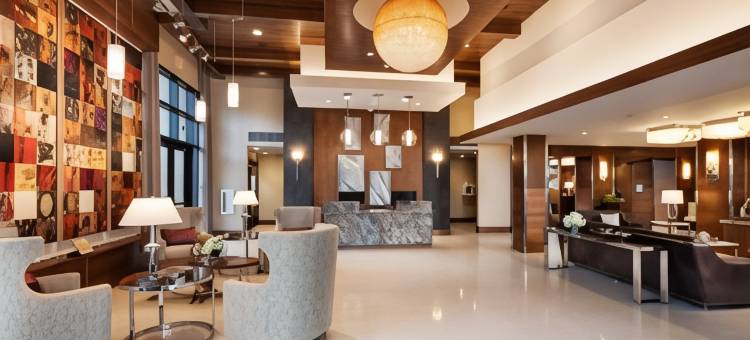 雷丁日晷桥喜来登酒店(Sheraton Redding Hotel at the Sundial Bridge)图片