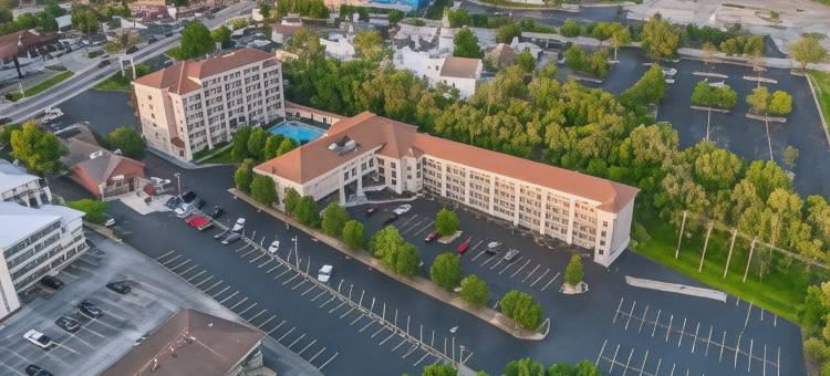 布兰森凯隆酒店(Clarion Hotel Branson)图片