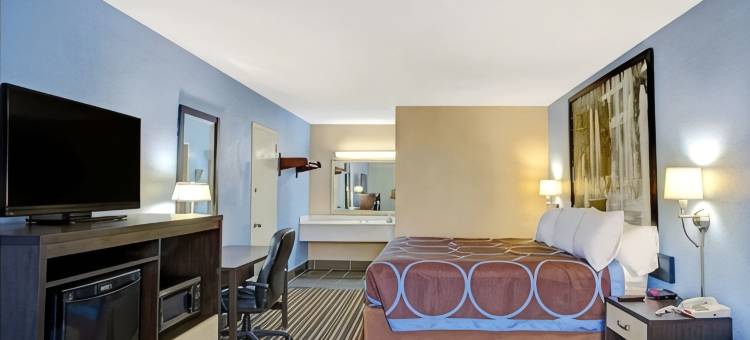 市中心旅馆及开间套房(Downtown Inn & Studio Suites)图片