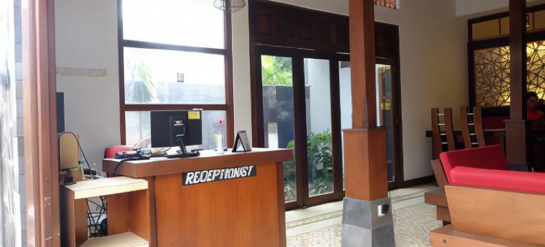 普里兰戈纳尔简旅馆(Puri Langenarjan Guest House)图片