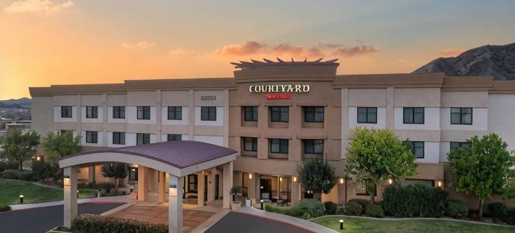 圣塔克拉利塔瓦伦西亚万怡酒店(Courtyard Santa Clarita Valencia)图片