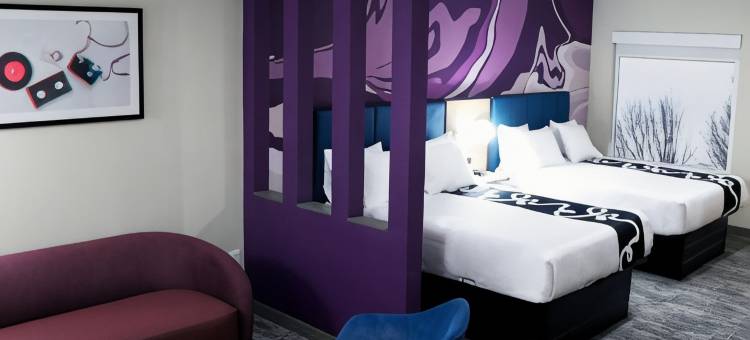 Spring Place Inn & Suites图片