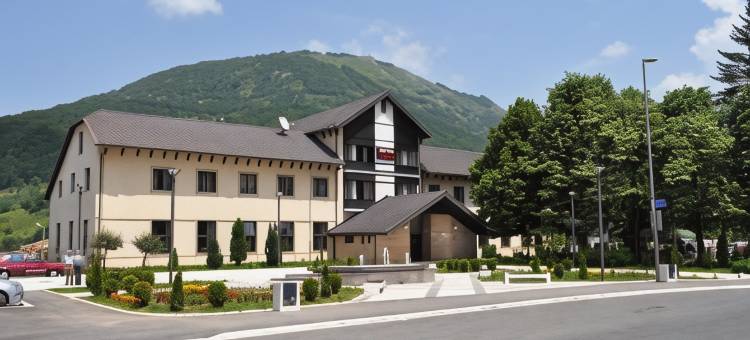 科莫维酒店(Hotel Komovi)图片