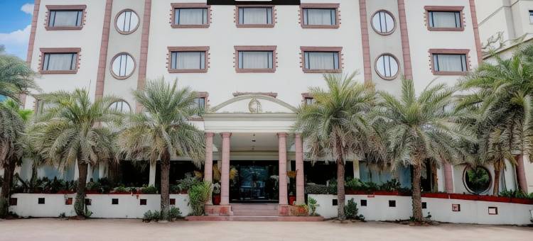 Palette by CheckIn Anand Formerly Hotel la Casa Inn图片