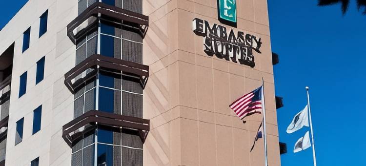 希尔顿安泊酒店-圣路易斯机场(Embassy Suites by Hilton St. Louis Airport)图片