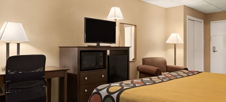 盖恩斯维尔速8酒店(Super 8 by Wyndham Gainesville TX)图片