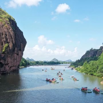 江西南昌+龙虎山风景名胜区3日2晚跟团游