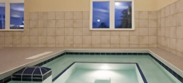 安蒂戈智选假日套房酒店(Holiday Inn Express & Suites Antigo)图片