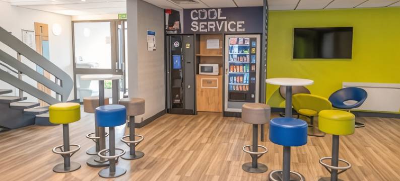 布雷斯特南普卢加斯泰勒宜必思快捷酒店 - 全新翻修的酒店(Ibis Budget Brest Sud Plougastel - hôtel rénové)图片