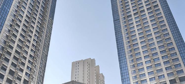 离乡港湾民宿(乌鲁木齐高铁站经开万达广场店)图片