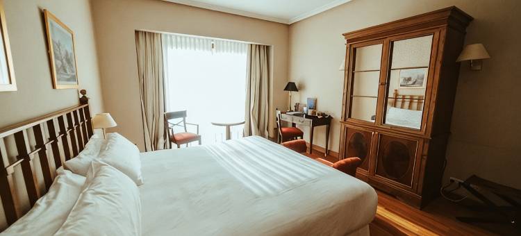 巴塞罗莱昂月亮伯爵酒店(Barceló León Conde Luna)图片
