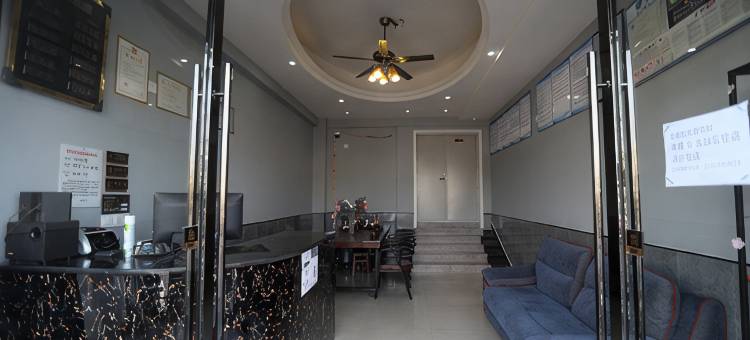 船山区万和宾馆(遂宁站店)图片