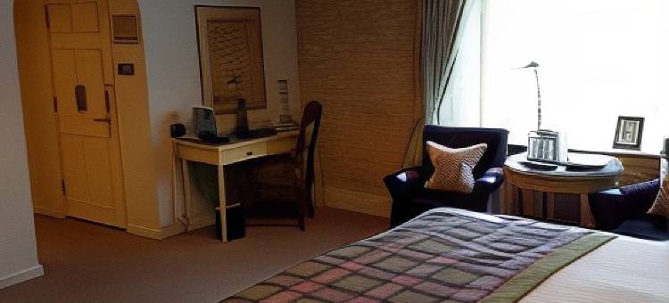 麦克唐纳德大熊酒店(Macdonald Bear Hotel)图片