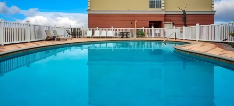 克雷斯特维尤丽怡酒店(Country Inn & Suites by Radisson, Crestview, FL)图片