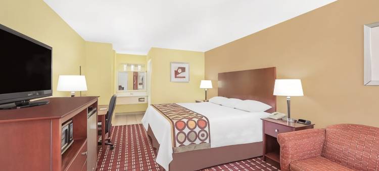 克尔维尔速8酒店(Super 8 by Wyndham Kerrville TX)图片