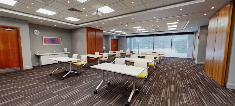 Holiday Inn 米尔顿凯因斯(Holiday Inn Milton Keynes - Central)图片