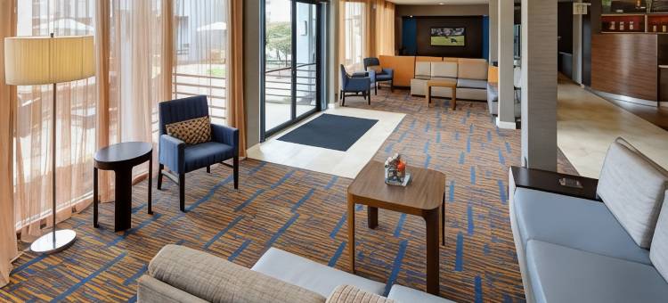 亚特兰大温蒂山/波尔公园万怡酒店(Courtyard by Marriott Atlanta Windy Hill/Ballpark)图片