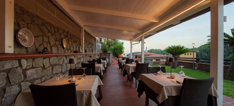 罗西洛可酒店(Hotel Lo Scirocco)图片