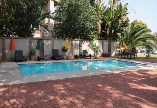 Airport Gardens Boutique Hotel Hotel Overview