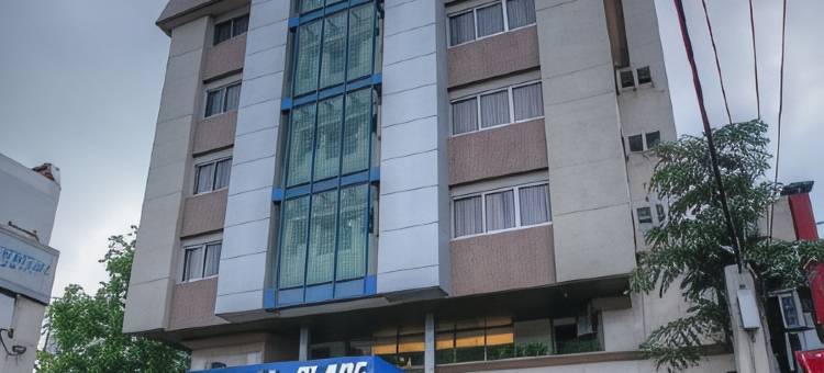 奎松市马勒卡斯菲尔萨酒店(Fersal Hotel Malakas)图片