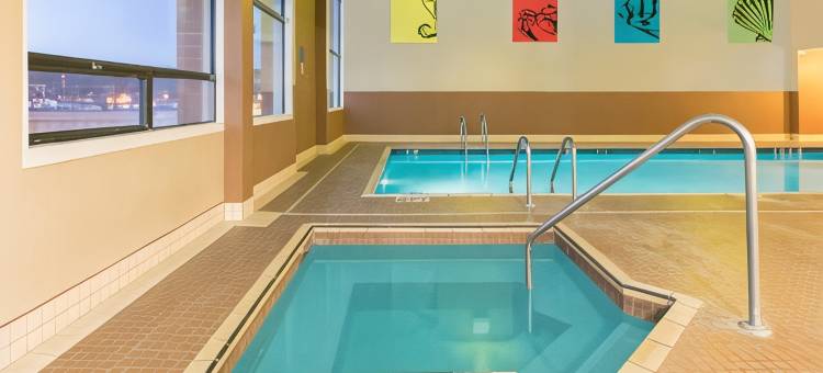 乔治王子华美达广场酒店(Ramada Plaza by Wyndham Prince George)图片