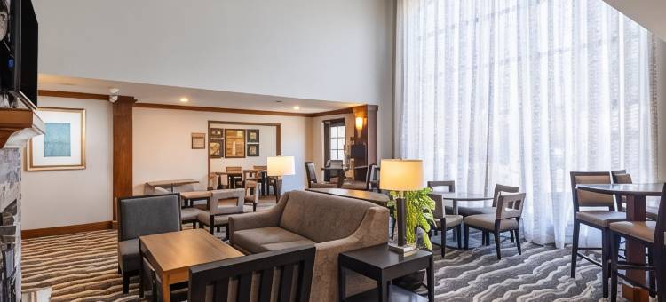 Staybridge Suites 密尔沃基机场南(Staybridge Suites Milwaukee Airport South)图片