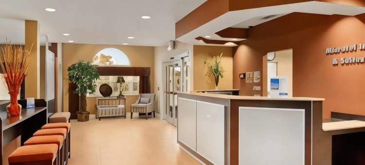 奥索卡温德姆麦客达套房酒店(Microtel Inn & Suites by Wyndham Ozark)图片