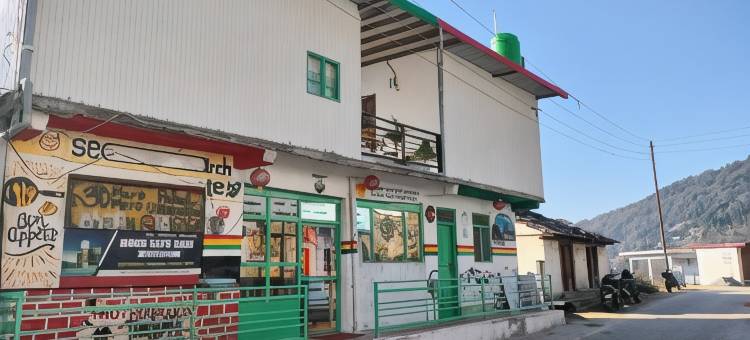 月亮咖啡馆和住宿酒店(Moon Hotel Tungnath)图片