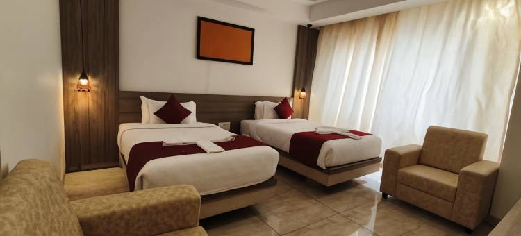 斯里市的Monarch Express(Monarch Express, Sri City)图片