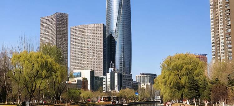 逸家精选公寓(青年公园地铁站彩电塔夜市店)图片