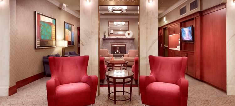 河畔酒店(River Hotel)图片