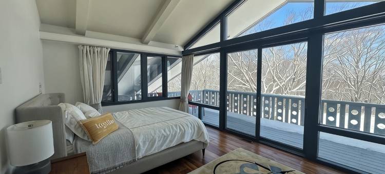 橡树庄园度假屋, 豪华无与伦比，含一间单间公寓，占地6.6英亩.(Oak Manor, a Luxurious Unmatched  Property Including a Studio Apt. on 6,6 Acres.)图片