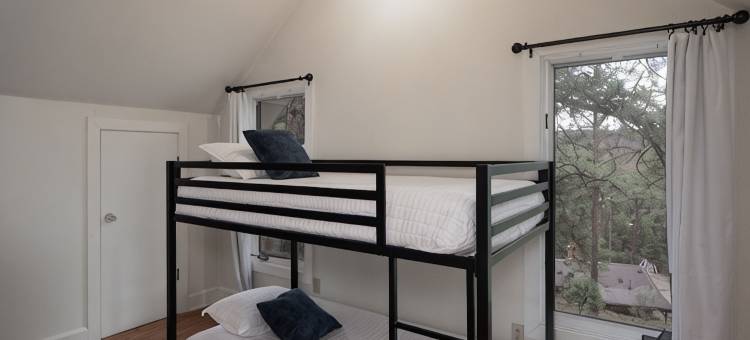塞拉布兰卡2400平方英尺四卧室柔美山景民宿中央空调(2400 Square Ft. 4 Bedroom Sierra Blanca Soft Mountain Views Home Central Cooling)图片